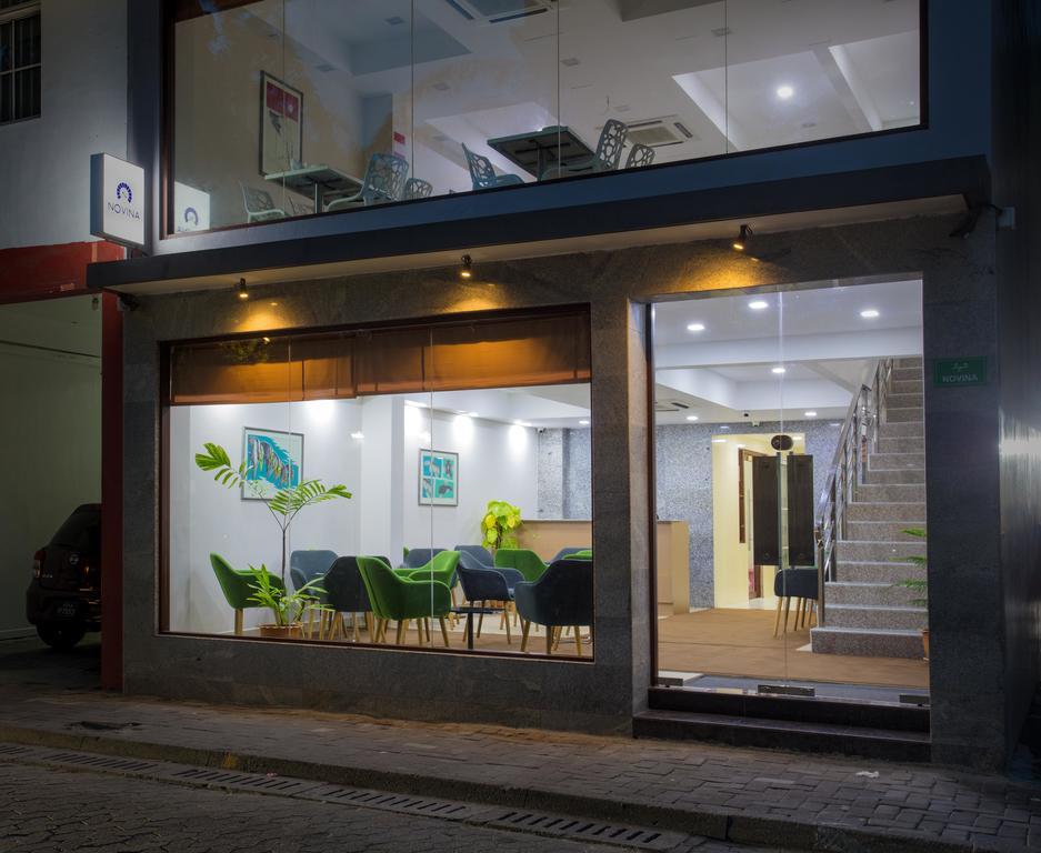 Novina Malé Exterior foto